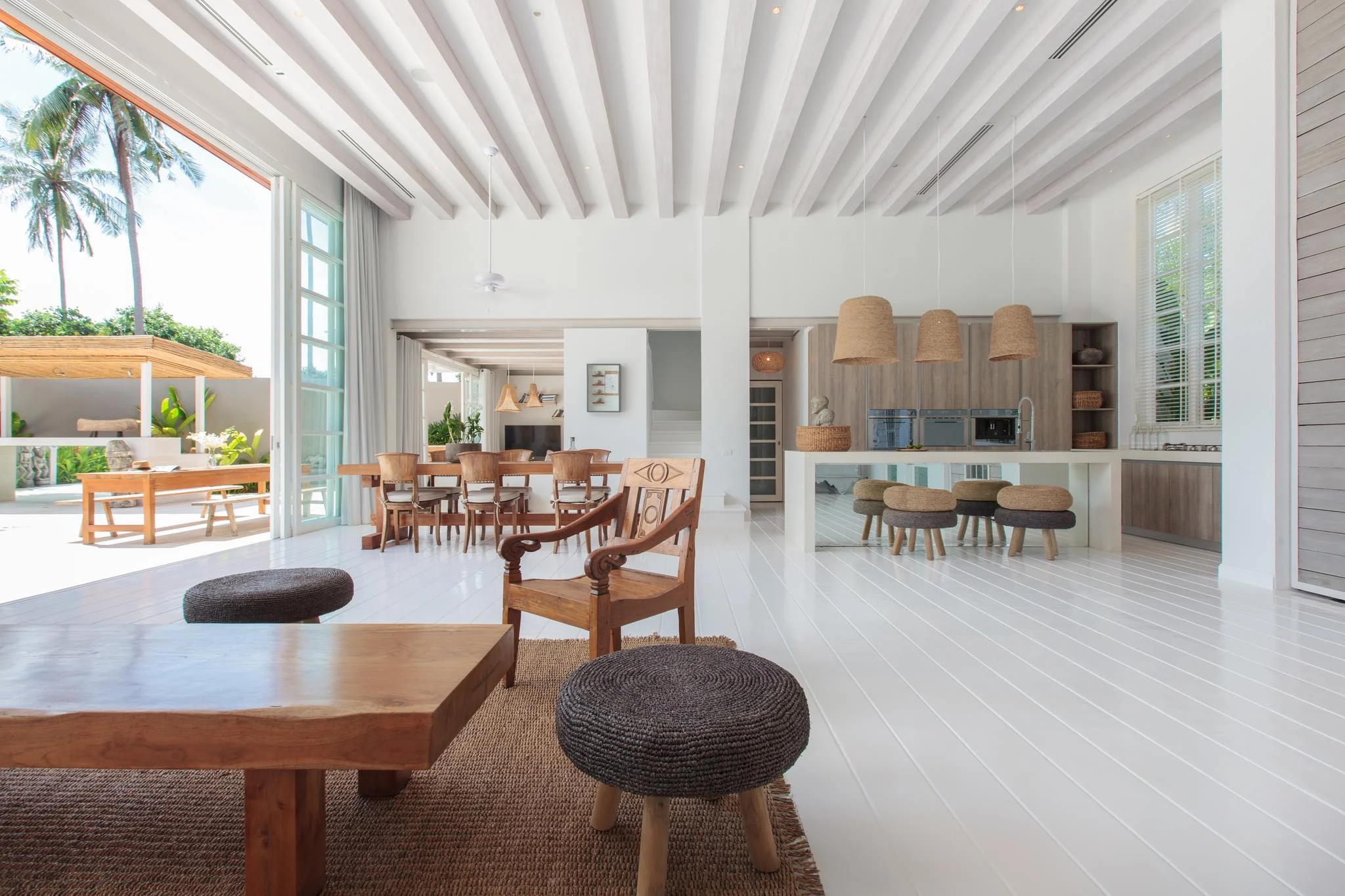 Bright tropical villa living and dining room